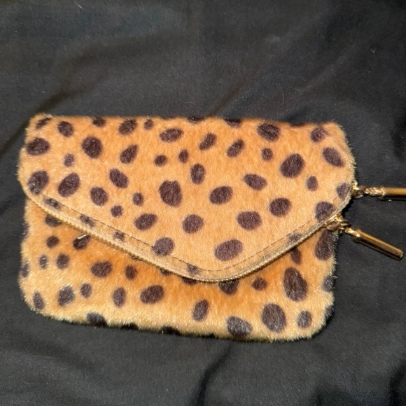 Leopard Print Chain Strap Bag - Picture 12 of 12